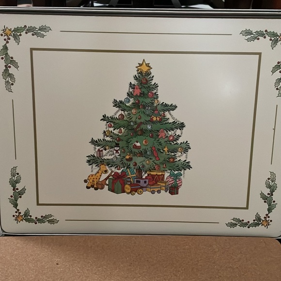 Pimpernel Other - Set of 4 …NEW HOLIDAY CHRISTMAS PLACEMATS
